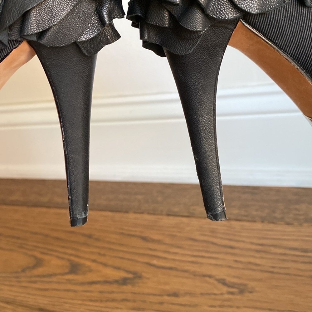Badgley Mischka Tai Ruffle Pumps - Picture 7 of 8
